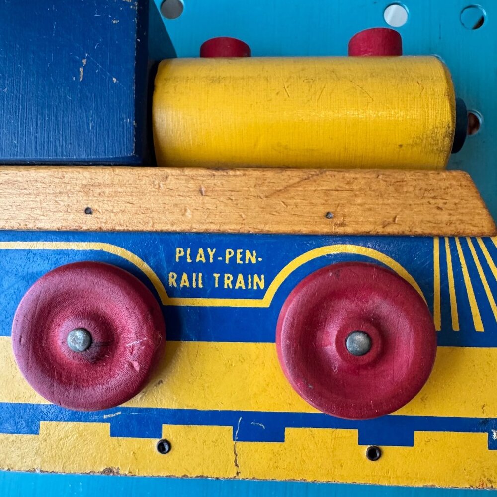 Play-Pen-Rail Train Wooden Toy 3–18 Months Toddler Baby Vintage 50s Collectible - Picture 7 of 13